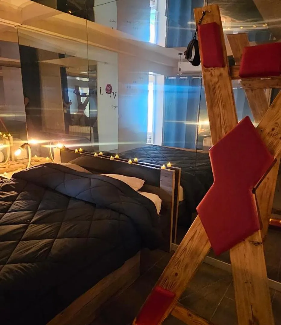Apartment T2 Chambre Miroir Jardin Et Parking Prive Marseille